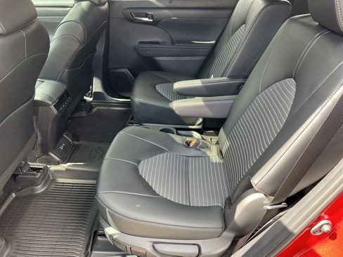 New 2026 Toyota Highlander XSE AWD/4WD image 22