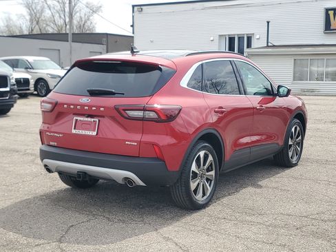 Used 2023 Ford Escape Platinum w/ Premium Technology Package AWD/4WD image 6