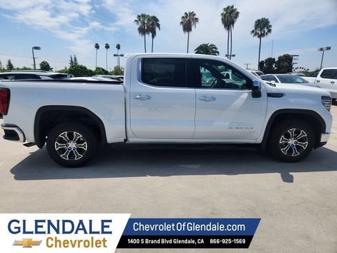Used 2025 GMC Sierra 1500 SLT RWD image 8