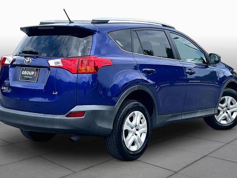 Used 2014 Toyota RAV4 LE FWD image 12