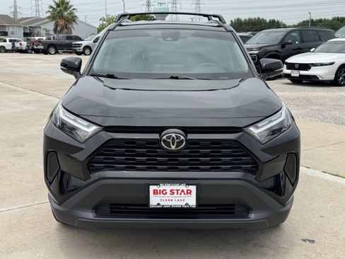 Used 2025 Toyota RAV4 XLE FWD image 3