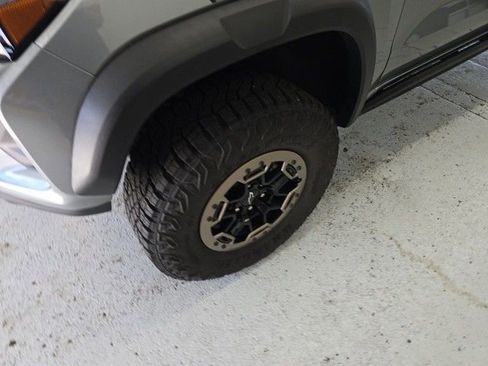 Certified 2023 Chevrolet Colorado ZR2 w/ Desert Boss Special Edition AWD/4WD image 9
