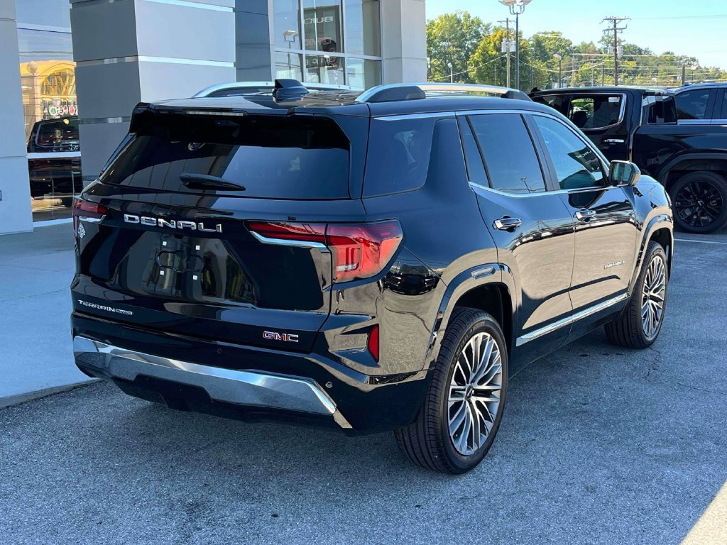 New 2027 GMC Terrain Denali AWD/4WD image 3