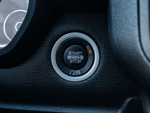 Used 2024 RAM 3500 Tradesman w/ Chrome Appearance Group image 22