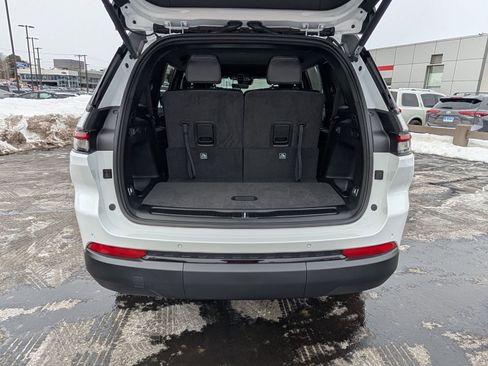 New 2025 Jeep Grand Cherokee L Limited image 23