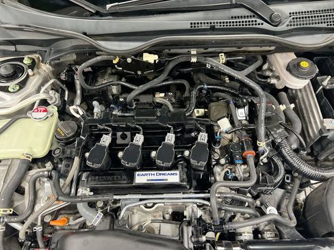 Used 2018 Honda Civic Sport image 24