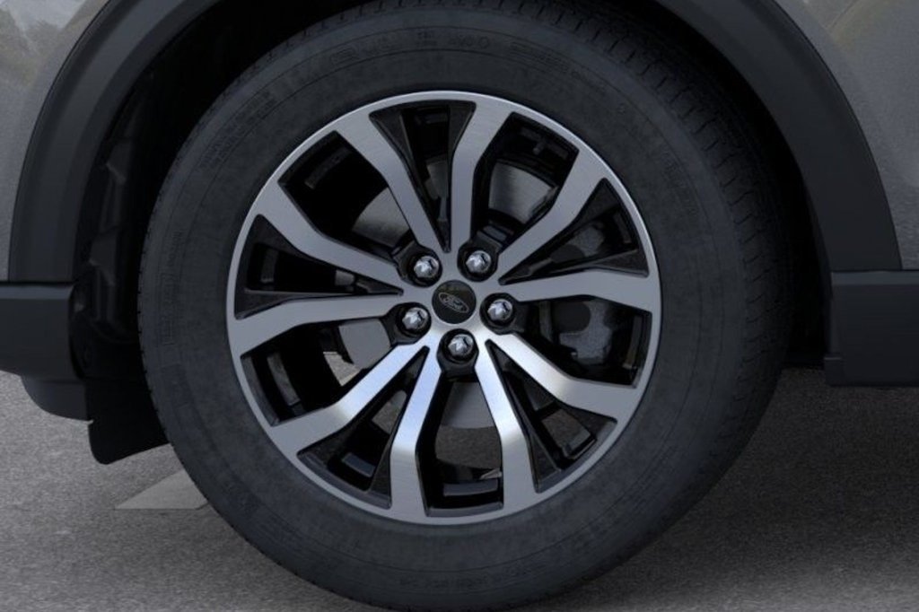 Used 2025 Ford Explorer ST-Line w/ Premium Package RWD image 45
