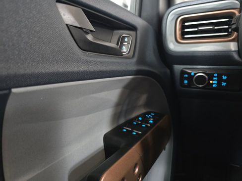 Used 2023 Ford Maverick Lariat w/ Lariat Luxury Package image 29