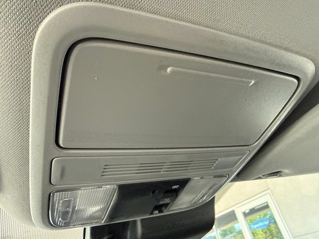 Used 2021 Honda Pilot EX image 40