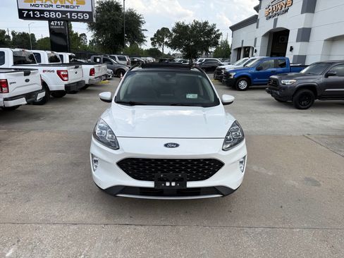 Used 2020 Ford Escape Titanium AWD/4WD image 40