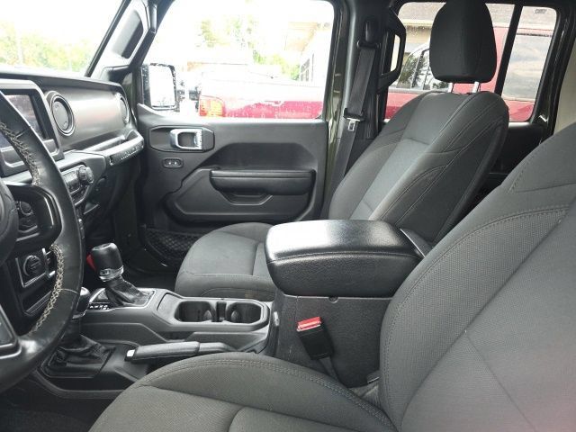 Used 2023 Jeep Wrangler Unlimited Sport AWD/4WD image 12