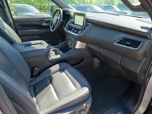Used 2023 Chevrolet Tahoe LT w/ Luxury Package AWD/4WD image 36
