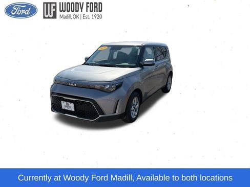 Used 2025 Kia Soul LX w/ LX Technology Package FWD image 1