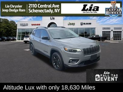 Used 2023 Jeep Cherokee Altitude Lux w/ Lux Elite Package