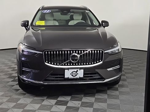 Certified 2023 Volvo XC60 B5 Plus w/ Climate Package image 4
