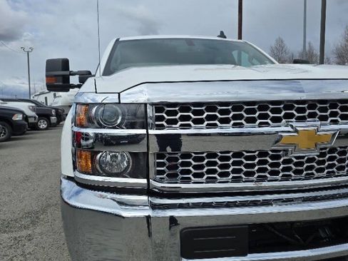 Used 2019 Chevrolet Silverado 2500 W/T AWD/4WD image 4