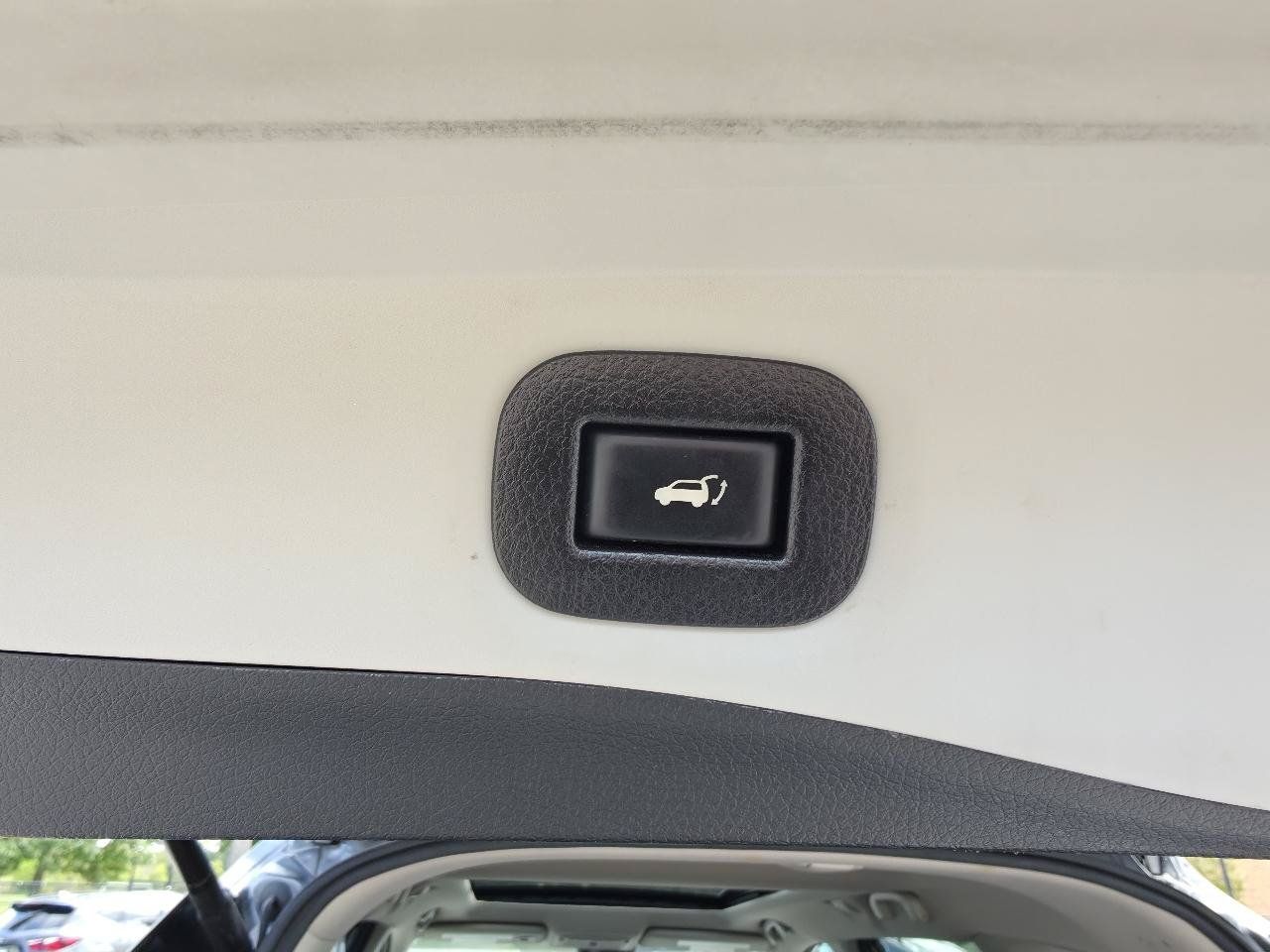 Used 2018 Nissan Rogue SL w/ Premium Package AWD/4WD image 18