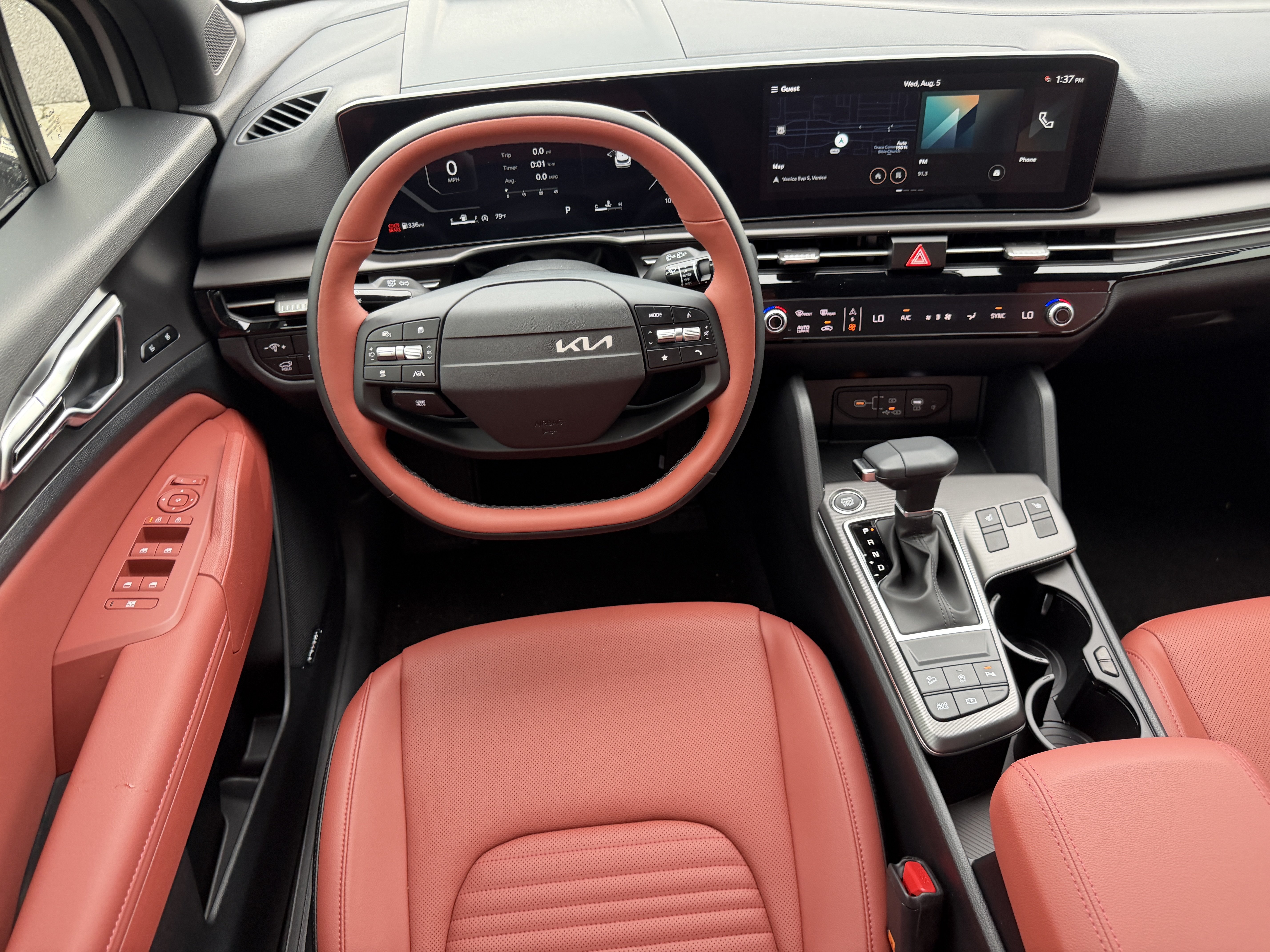 New 2026 Kia Sportage SX FWD image 11