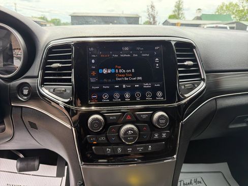 Used 2020 Jeep Grand Cherokee Limited w/ Luxury Group II AWD/4WD image 11