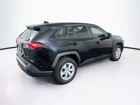 Used 2022 Toyota RAV4 LE FWD image 9