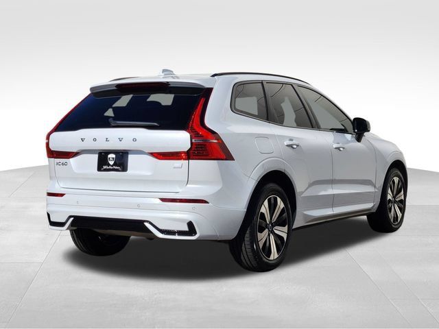 Certified 2024 Volvo XC60 T8 Core AWD/4WD image 8