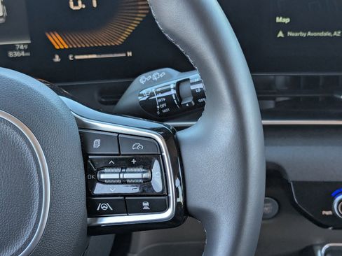 Used 2026 Kia Carnival EX image 26