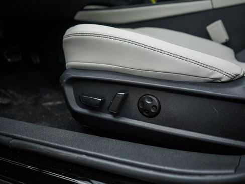 New 2026 Nissan Sentra SL w/ Floor Mat Package image 18