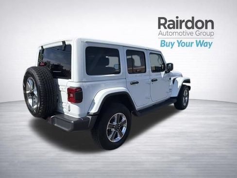 Used 2022 Jeep Wrangler Unlimited Sahara w/ LED Lighting Group AWD/4WD image 7