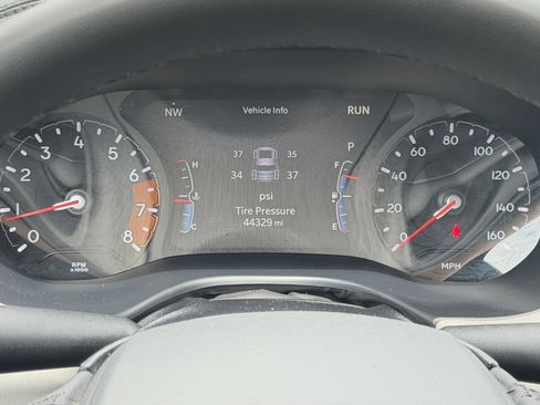 Used 2025 Jeep Compass Limited AWD/4WD image 34
