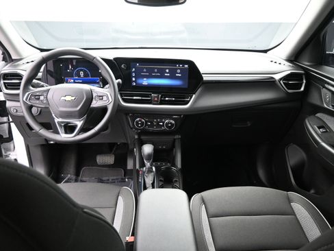 Used 2024 Chevrolet TrailBlazer LT w/ Convenience Package AWD/4WD image 20