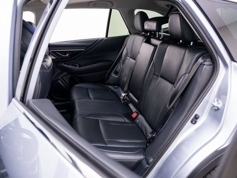 Used 2024 Subaru Outback Touring AWD/4WD image 17