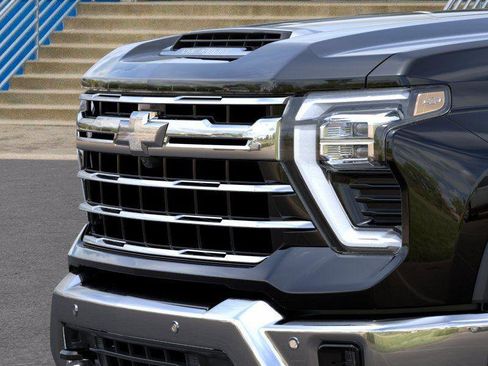 New 2026 Chevrolet Silverado 2500 LTZ w/ LTZ Plus Package AWD/4WD image 13