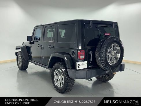 Used 2014 Jeep Wrangler Unlimited Rubicon w/ Connectivity Group AWD/4WD image 8