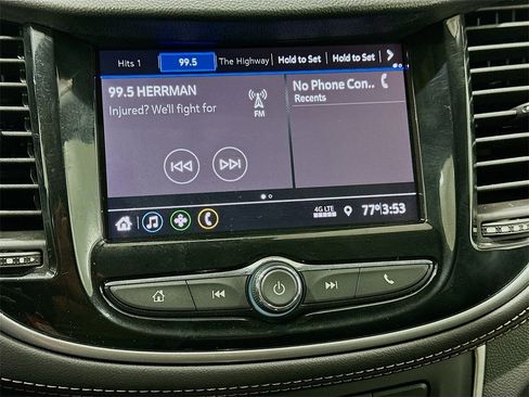 Used 2020 Chevrolet Trax LT image 14