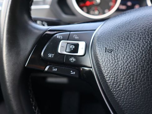 Used 2021 Volkswagen Tiguan SE w/ 3rd Row Seat Package AWD/4WD image 16