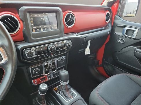 Used 2021 Jeep Gladiator Rubicon w/ LED Lighting Group AWD/4WD image 20