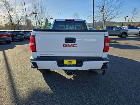 Used 2015 GMC Sierra 3500 Denali image 5