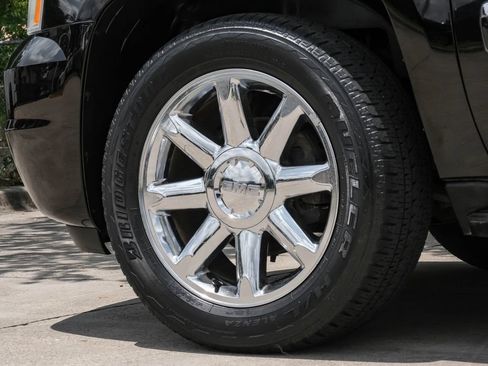 Used 2013 GMC Yukon XL Denali AWD/4WD image 79