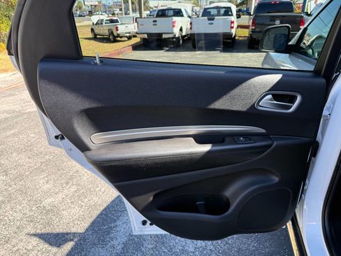 Used 2019 Dodge Durango AWD image 11