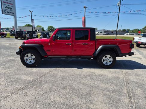 Used 2020 Jeep Gladiator Sport w/ Quick Order Package 24S AWD/4WD image 7