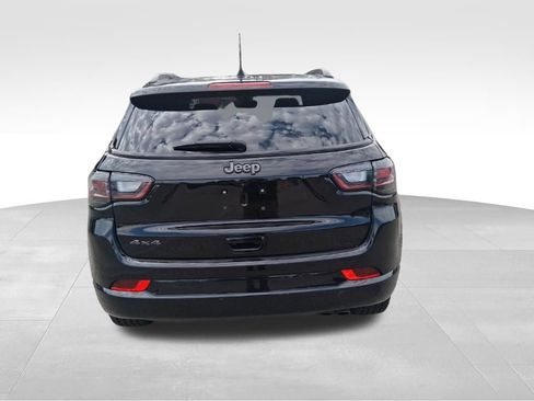 Used 2022 Jeep Compass High Altitude AWD/4WD image 7