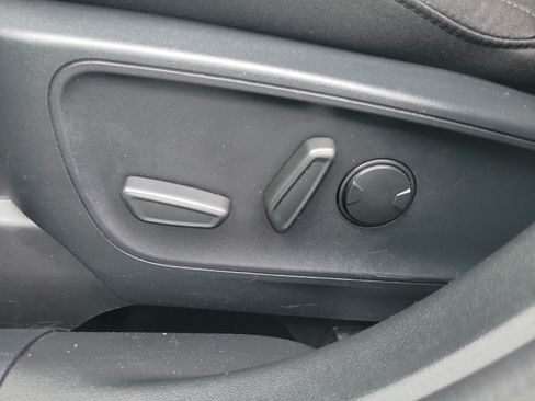 Certified 2024 Ford Escape Active AWD/4WD image 17
