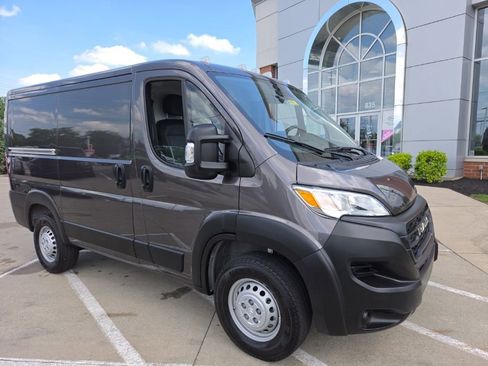 Used 2024 RAM ProMaster 1500 w/ Premium Convenience Group FWD image 2