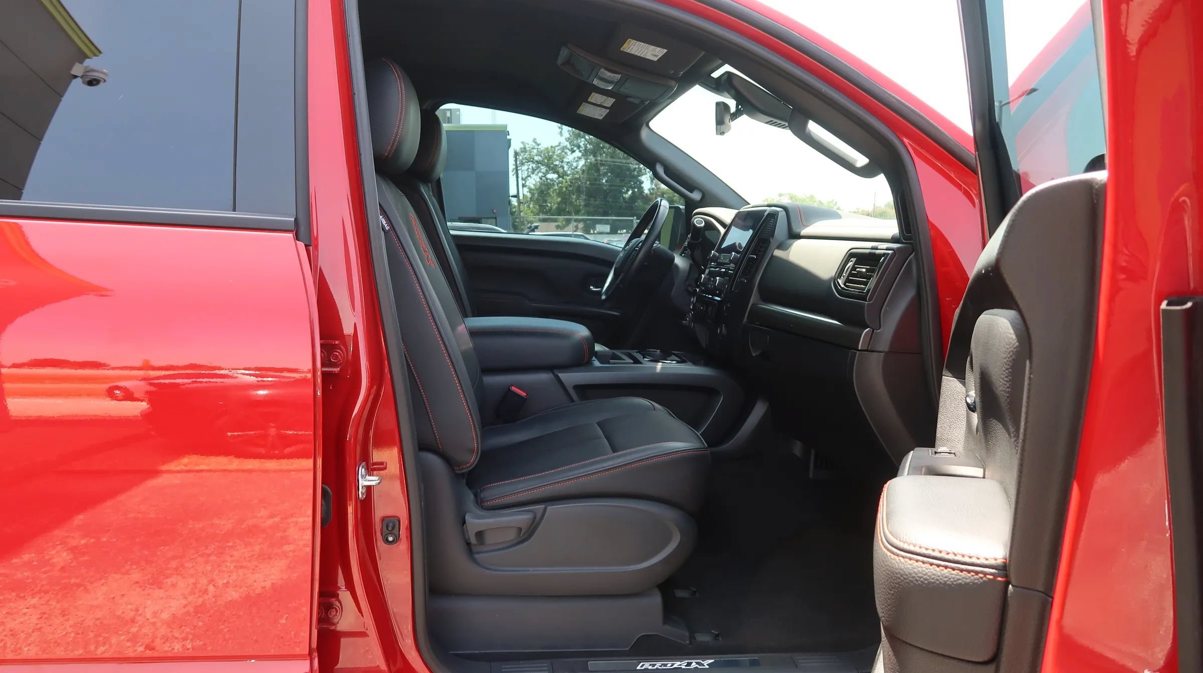 Used 2024 Nissan Titan PRO-4X w/ Off Road Protection Package AWD/4WD image 26
