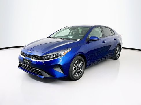 Used 2022 Kia Forte LXS FWD image 3