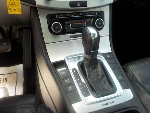 Used 2012 Volkswagen CC Executive image 15