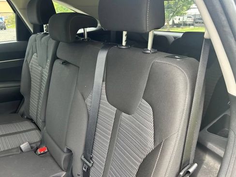 Certified 2021 Kia Sorento LX FWD image 15