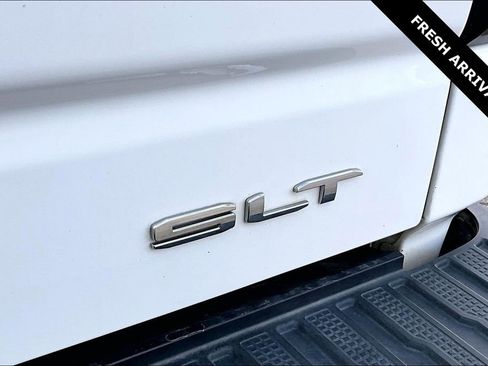 Used 2023 GMC Sierra 1500 SLT image 24
