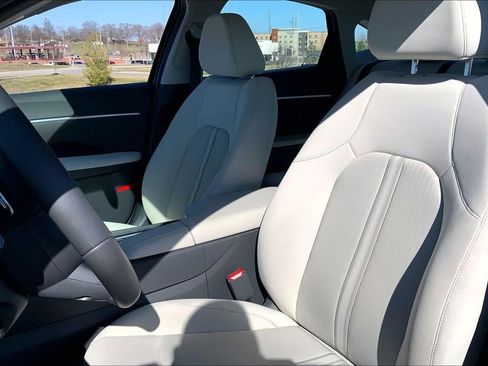 Used 2024 Hyundai Sonata SEL image 9