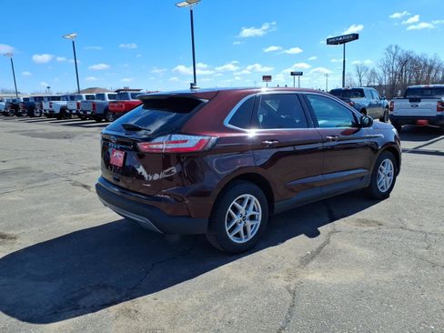 Used 2021 Ford Edge SEL w/ Convenience Package image 6